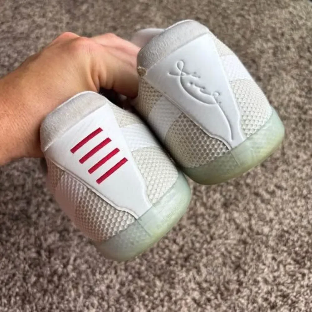 Nike Kobe 11 White/Black